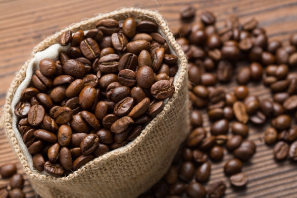 대사증후군 환자가 카페인 성분이 있는 커피를 적당량 마시면 복부지방을 줄일 수 있다는 연구결과가 나왔다.
