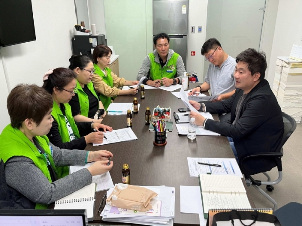 장한별 경기도의원과 교육공무직 영양사들과의 정담회 모습.