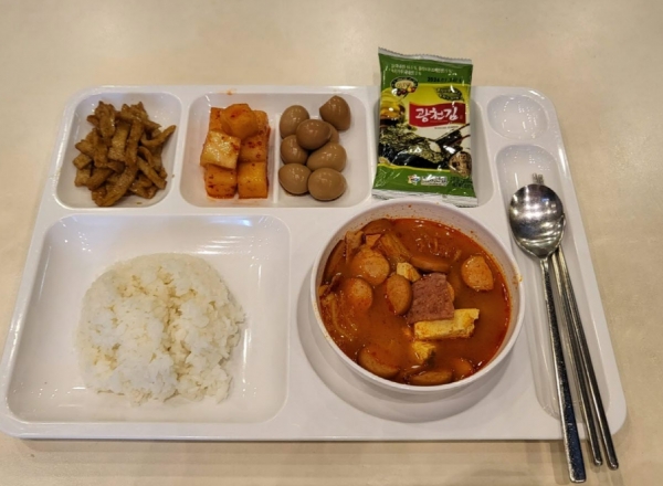 대상 수상 학교인 연세대학교 국제캠퍼스 천원의 아침밥 식단.