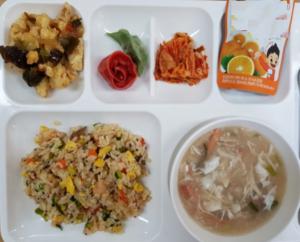 맛과 건강이 함께하는 맞춤형 학교식단 - 게살스프