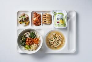 풀무원푸드머스, 학교급식에 ‘채식 식단’ 제안