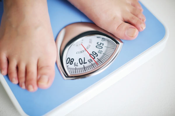 정상 체중임에도 자신을 뚱뚱하다고 인식하는 학생 비율이 남녀 모두 60%가 넘는 것으로 나타났다.