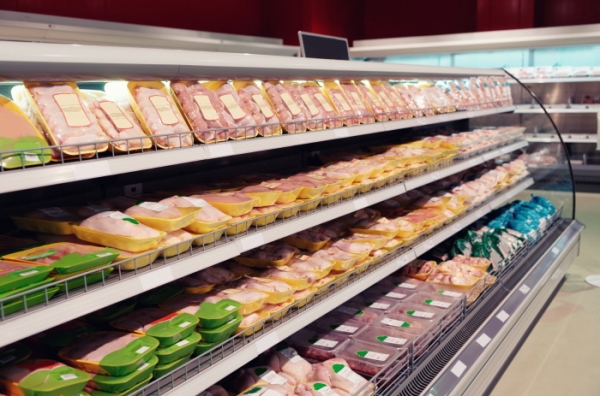 식약처가 서울특별시, 식품유통업체, 한국체인스토어협회와 서울지역 식품매장의 개방형 냉장고 문달기 활성화를 위한 업무협약을 체결했다.