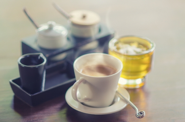 커피와 차 종류에 함유된 다양한 생리활성물질이 동맥경화류 심혈관 질환 예방에 도움을 준다는 연구결과가 나왔다.