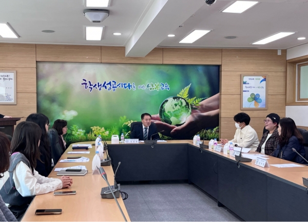 인천남부교육지원청(교육장 심현보, 남부교육청)이 지난 20일 학교급식점검단 협의회(협의회)를 개최했다.