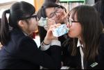 '우유실명제'로 교사·학생 우유먹기 실천